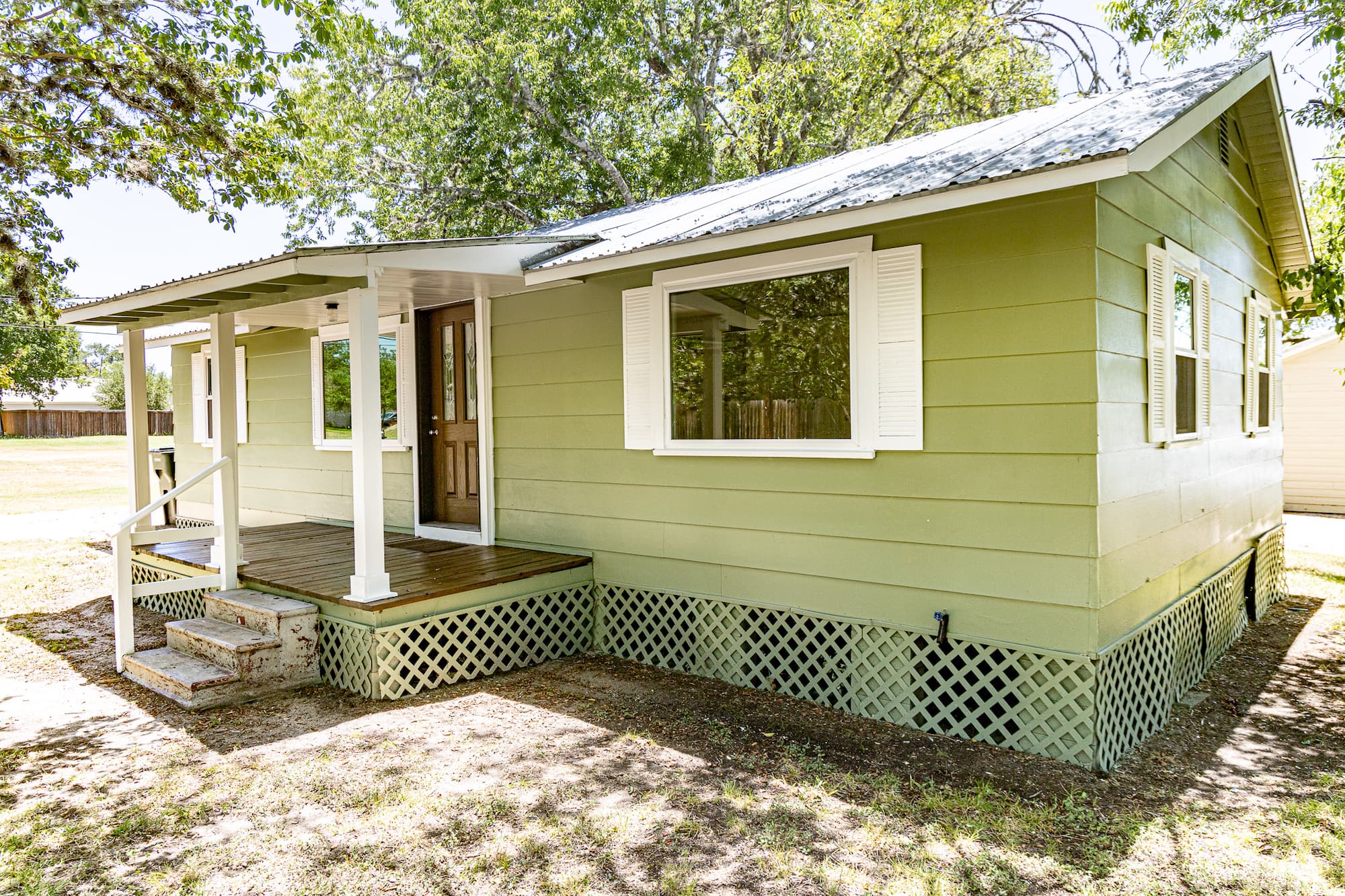 200 Bowie St., Hallettsville — public listing photo 3