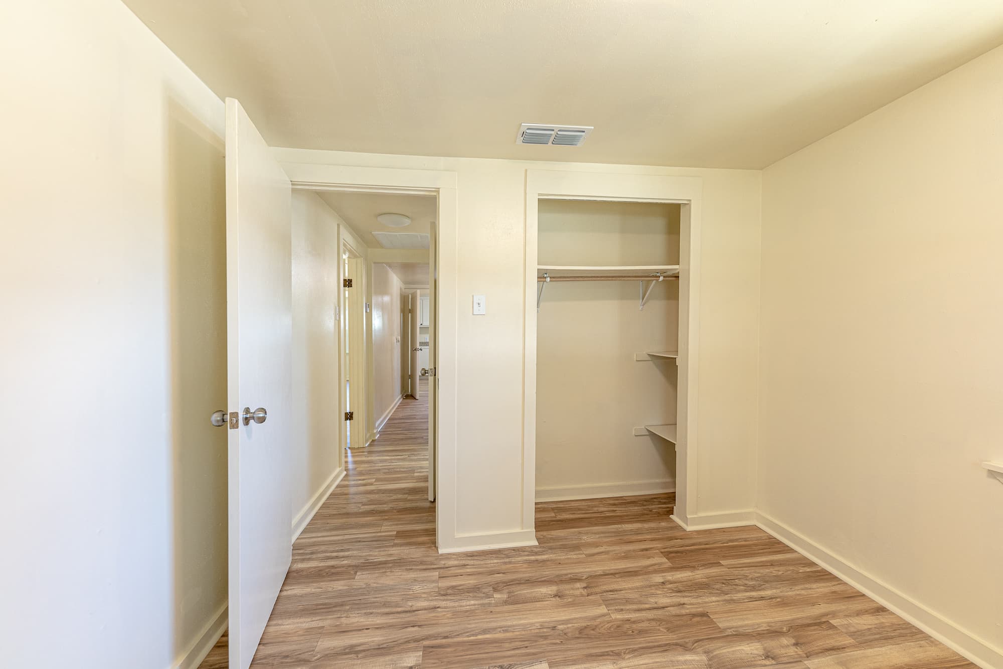 200 Bowie St., Hallettsville — public listing photo 16