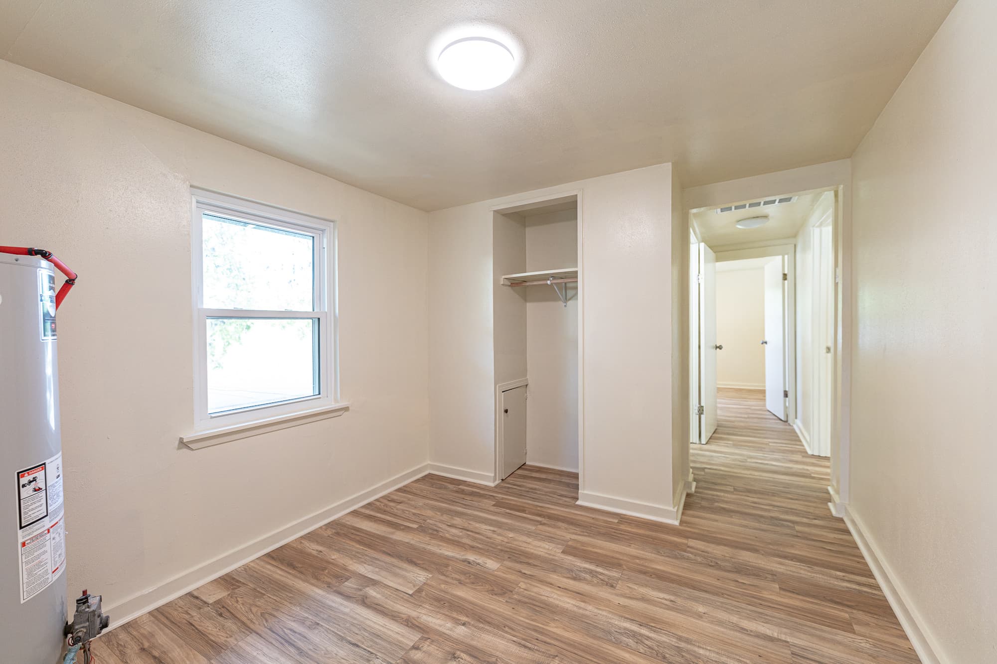200 Bowie St., Hallettsville — public listing photo 18