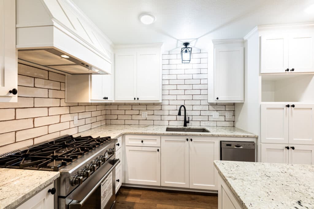203 W. Bozka, St, Shiner TX 77984 — public listing photo 3