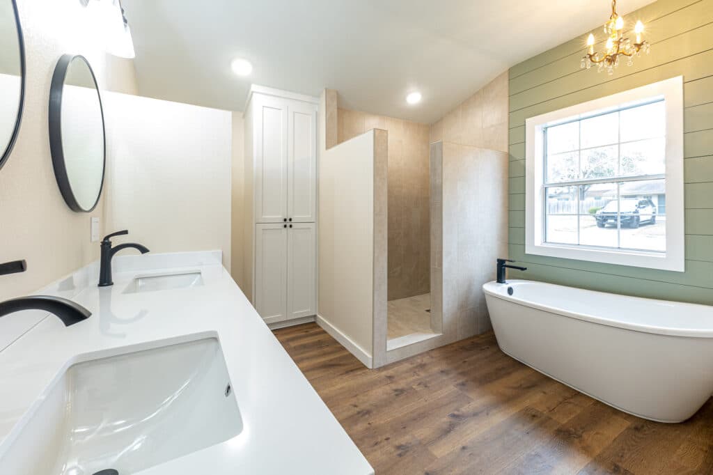 203 W. Bozka, St, Shiner TX 77984 — public listing photo 9