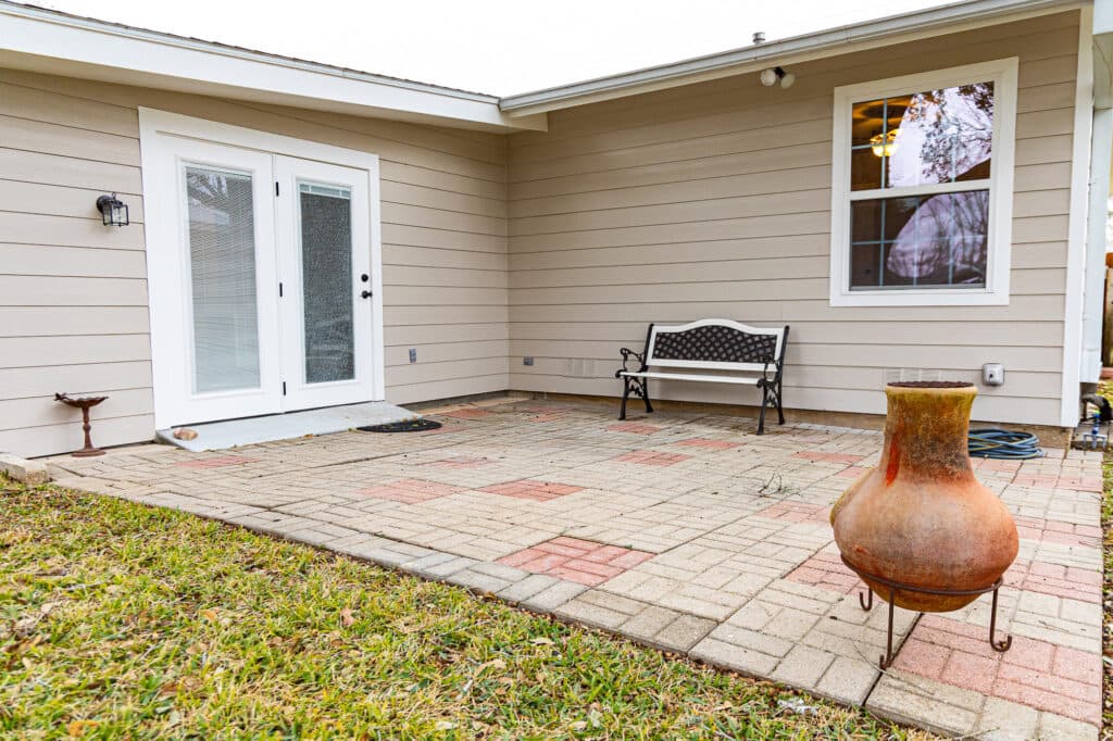 203 W. Bozka, St, Shiner TX 77984 — public listing photo 30