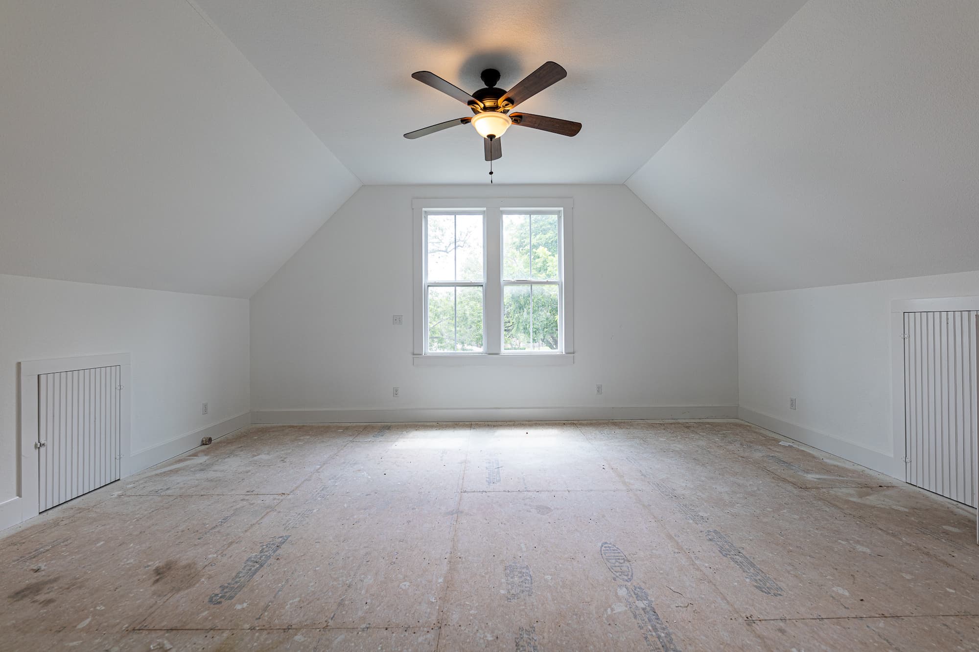 204 Ave F, Shiner TX 77984 — public listing photo 17