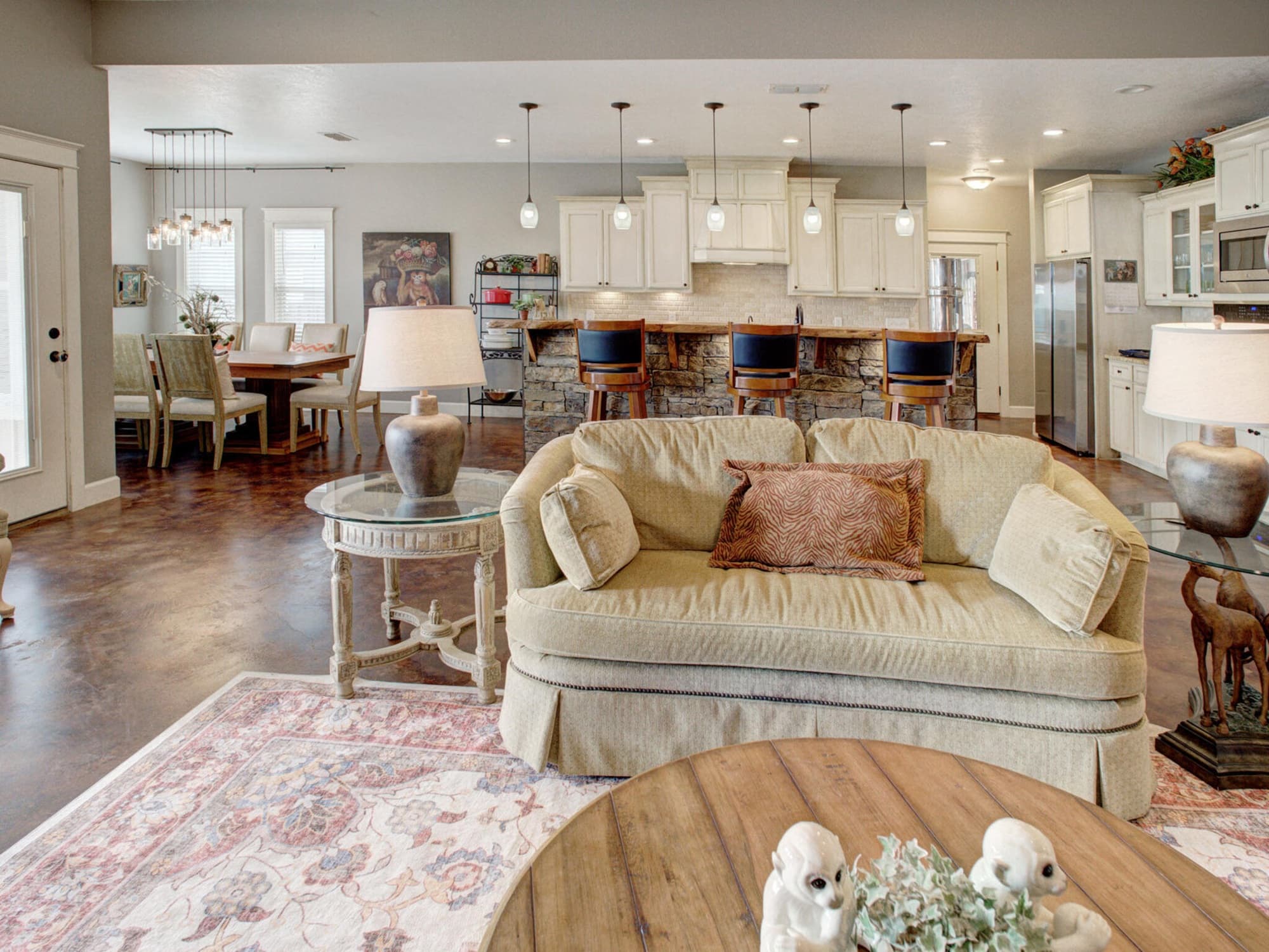 205 S Avenue D, Shiner — public listing photo 9