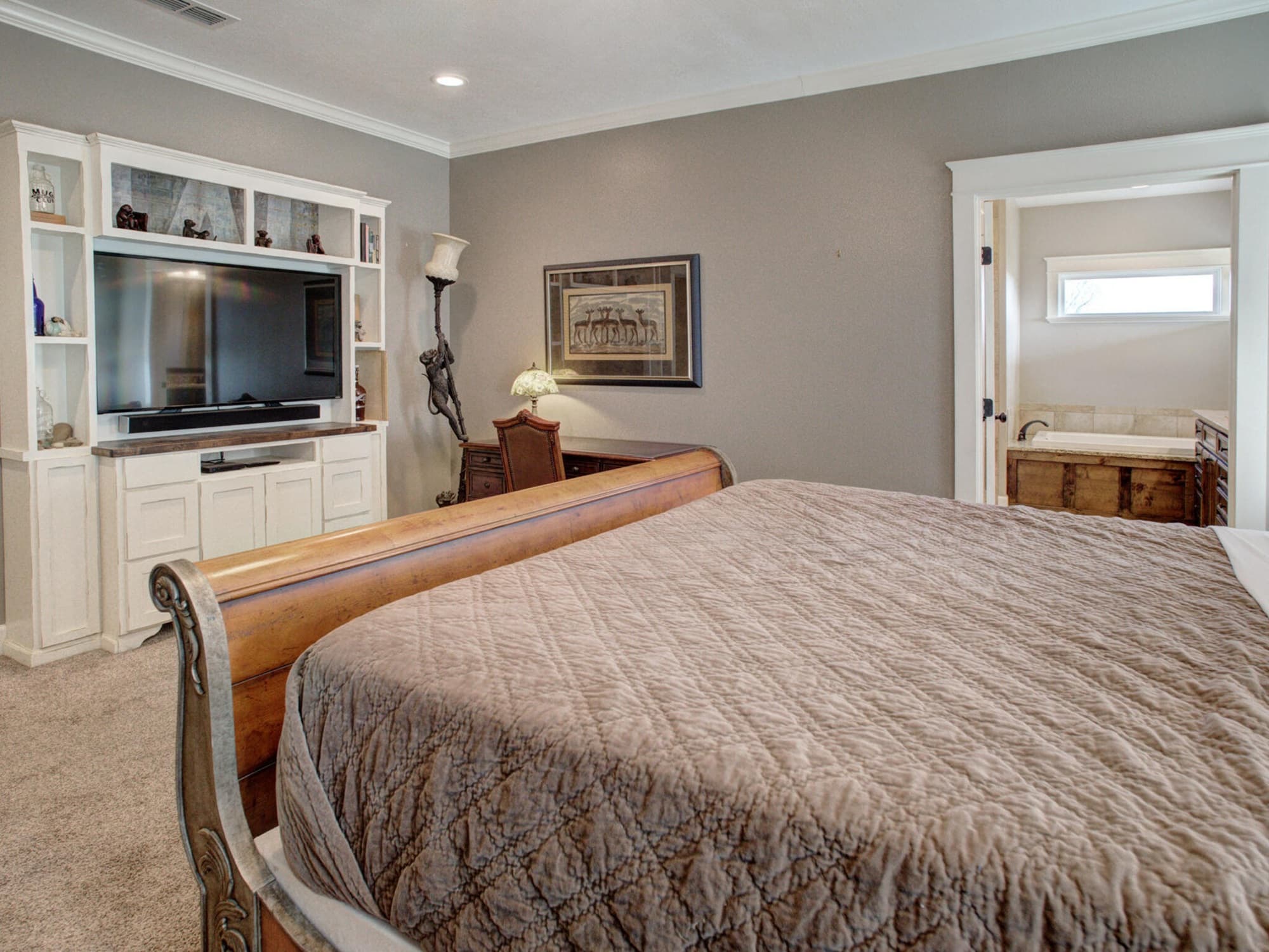 205 S Avenue D, Shiner — public listing photo 17