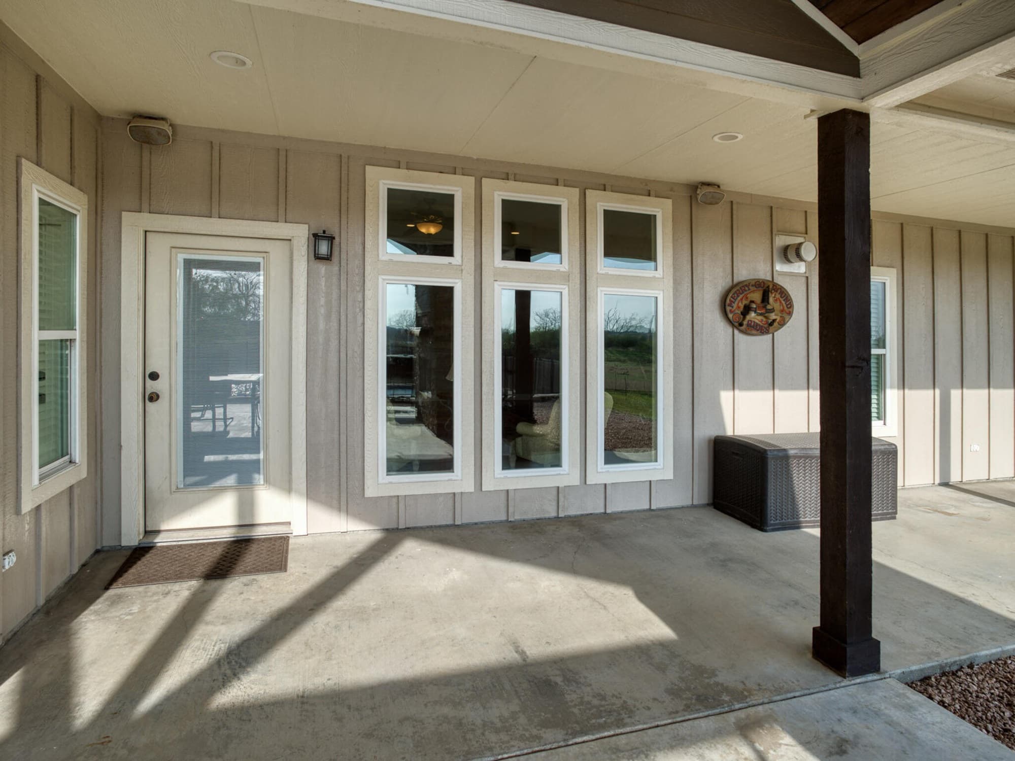 205 S Avenue D, Shiner — public listing photo 30