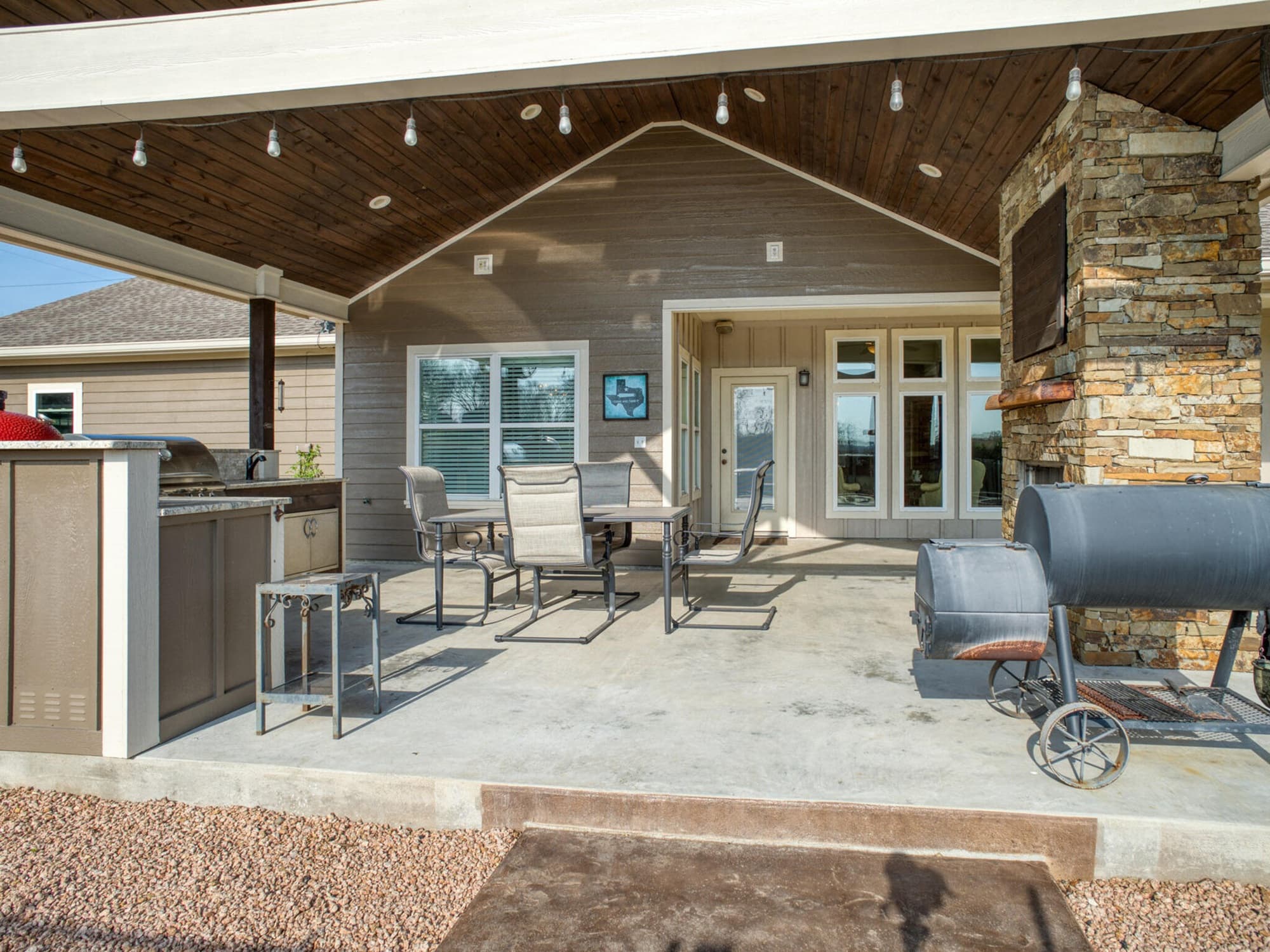 205 S Avenue D, Shiner — public listing photo 34