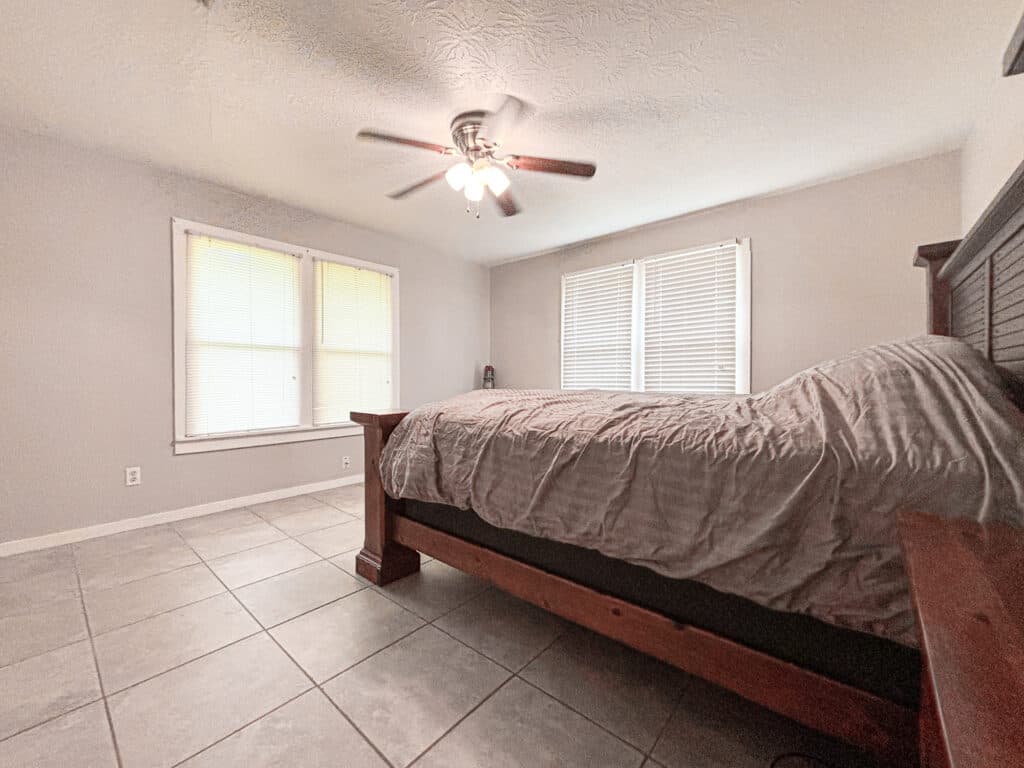 209 S. Ave F, Shiner — public listing photo 7