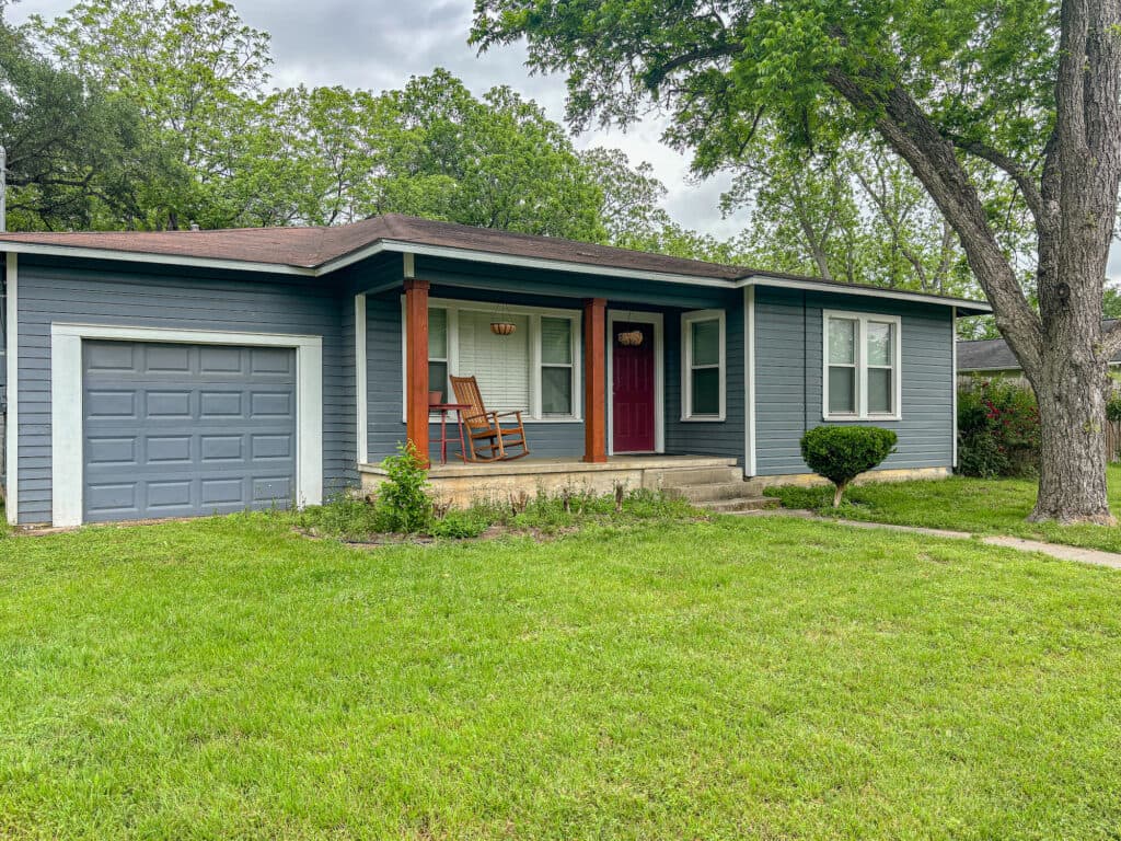 209 S. Ave F, Shiner — public listing photo 18