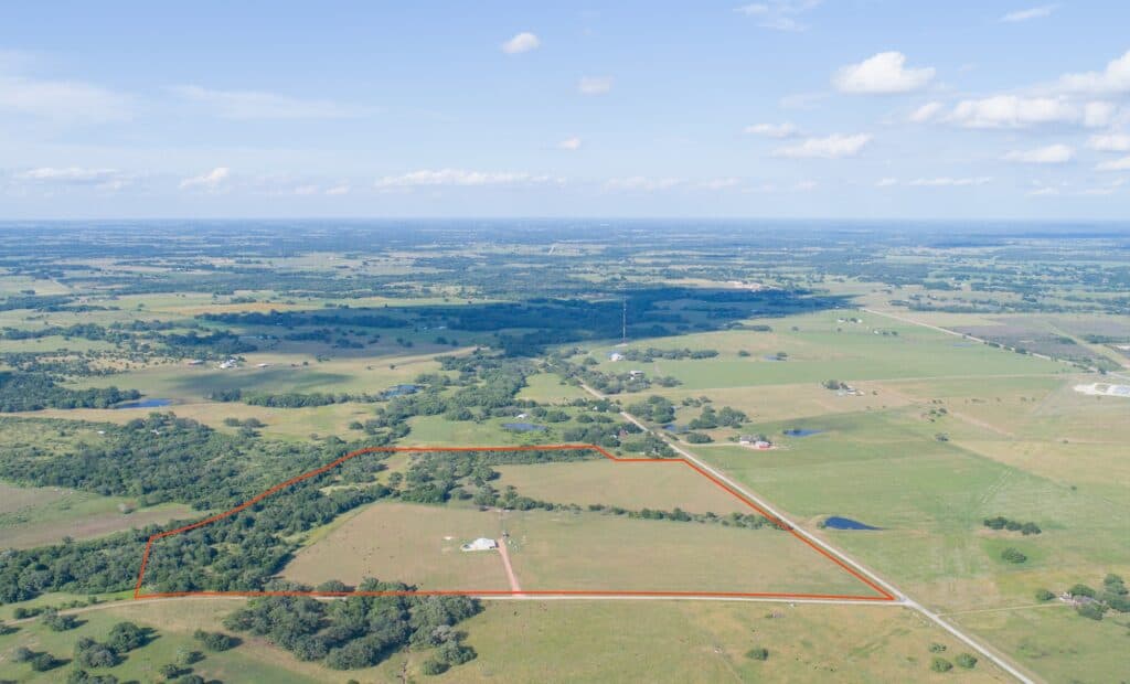 211 CR 317, Yoakum — public listing photo 34