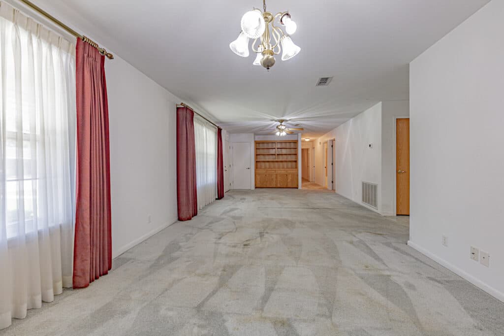 216 Montana Dr., Shiner Texas — public listing photo 6