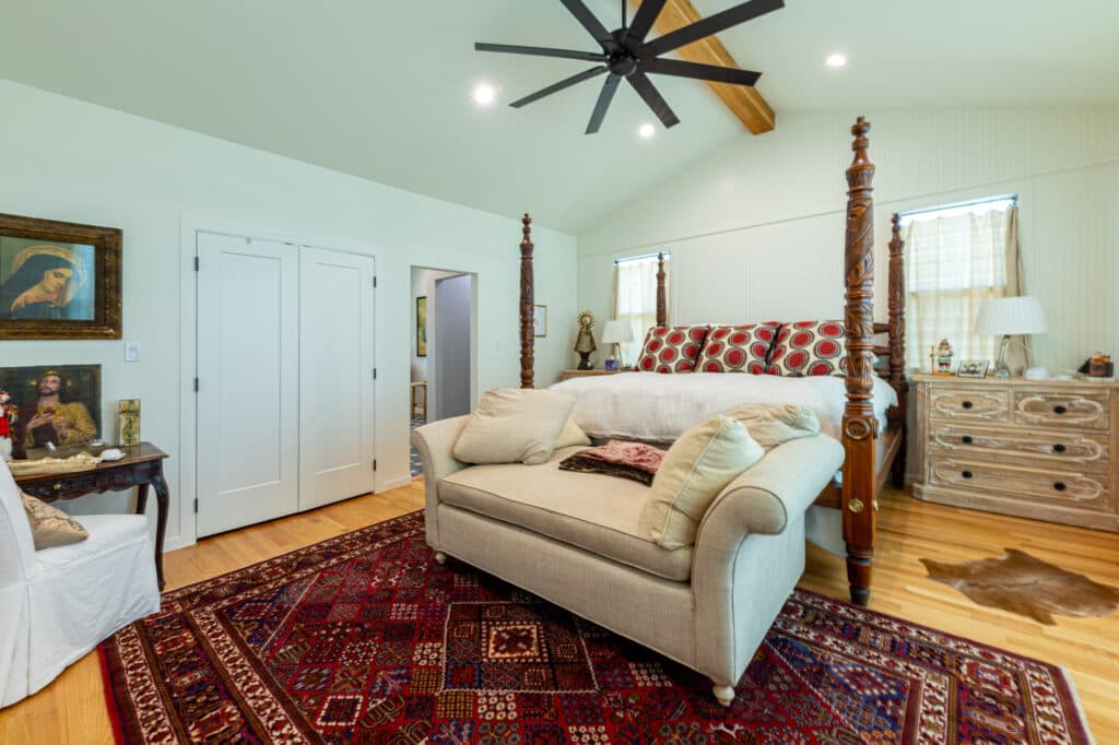 2168 CR 320, Shiner, TX 77984 — public listing photo 8