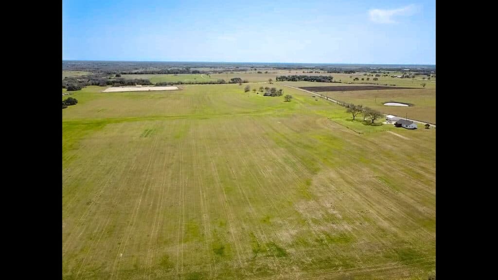 2168 CR 320, Shiner, TX 77984 — public listing photo 28