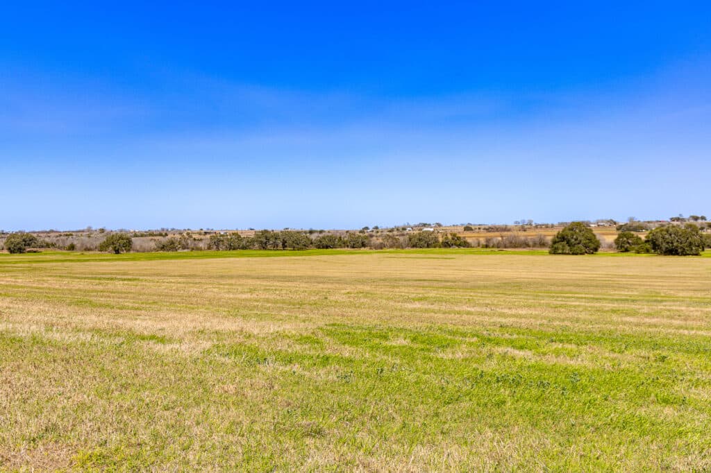 2168 CR 320, Shiner, TX 77984 — public listing photo 34
