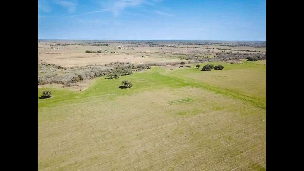 2168 CR 320, Shiner, TX 77984 — public listing photo 36