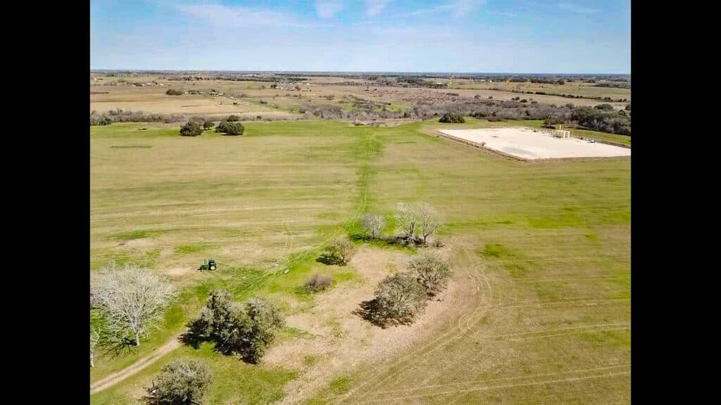 2168 CR 320, Shiner, TX 77984 — public listing photo 37