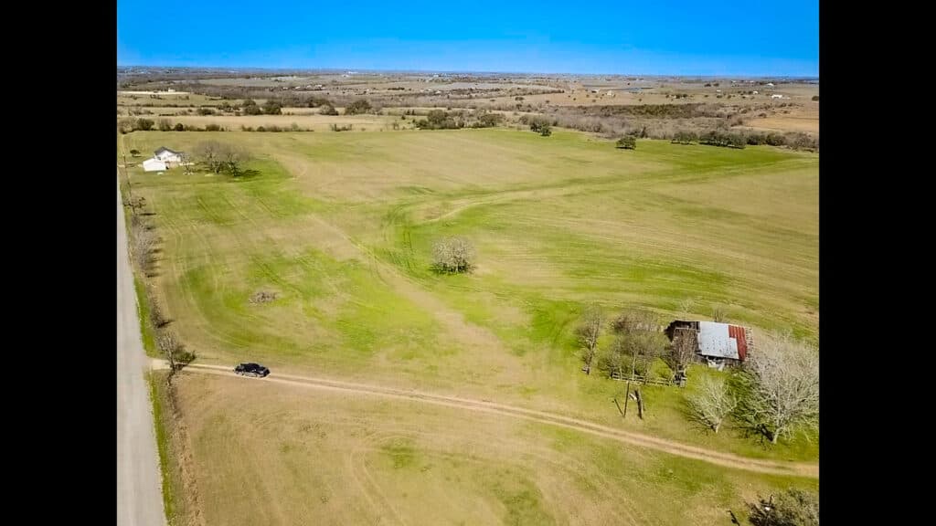 2168 CR 320, Shiner, TX 77984 — public listing photo 43