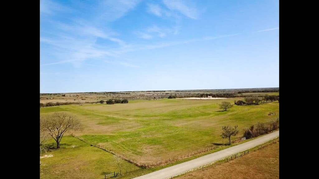 2168 CR 320, Shiner, TX 77984 — public listing photo 47