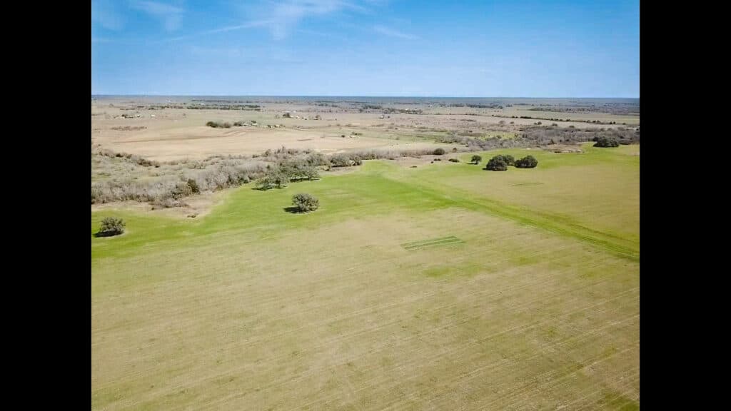2168 CR 320, Shiner, TX 77984 — public listing photo 48