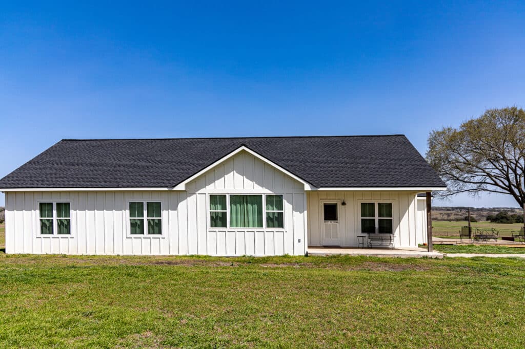 2168 CR 320, Shiner, TX 77984 — public listing photo 51