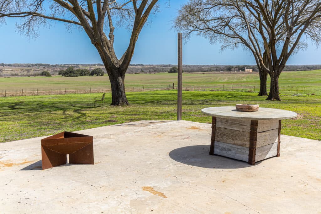 2168 CR 320, Shiner, TX 77984 — public listing photo 55