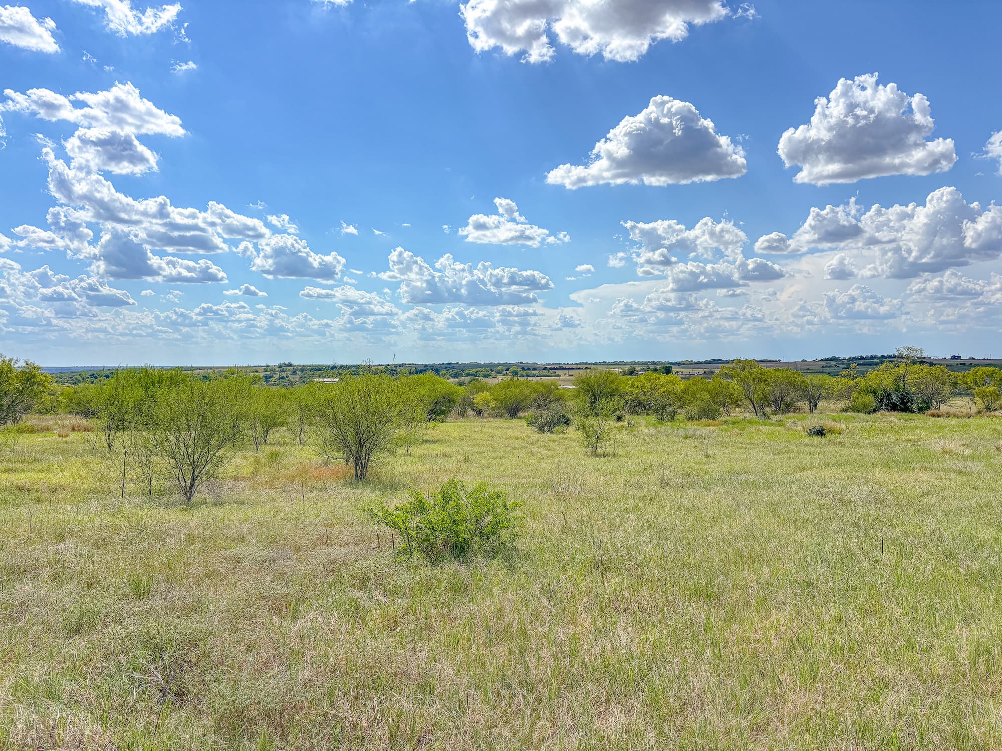 2181 C R 374, Shiner TX 77984 — public listing photo 11