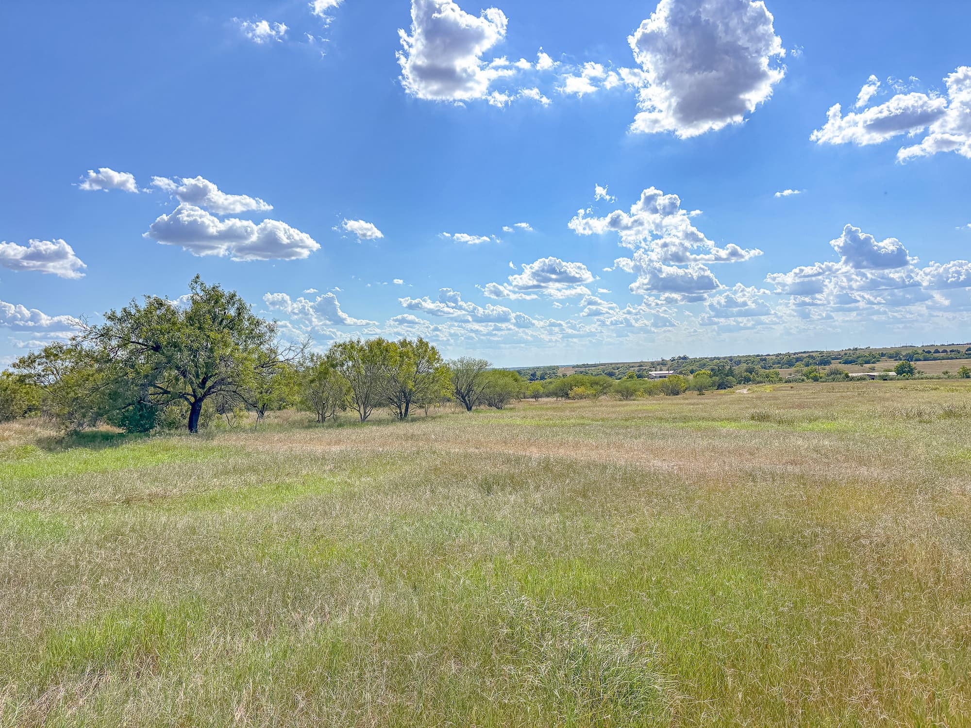 2181 C R 374, Shiner TX 77984 — public listing photo 13