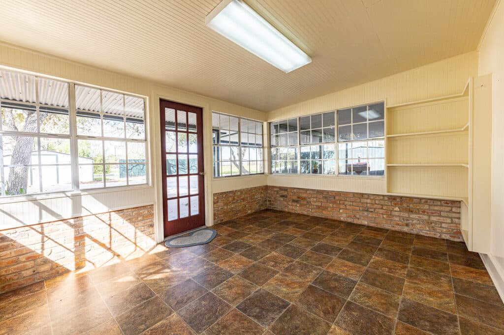 2272 US Hwy 90a, Hallettsville, TX 77964 — public listing photo 26
