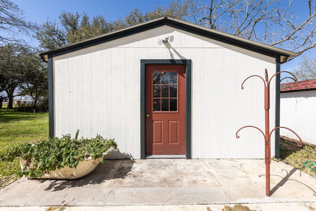 2272 US Hwy 90a, Hallettsville, TX 77964 — public listing photo 29