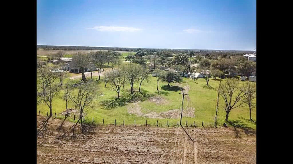 2272 US Hwy 90a, Hallettsville, TX 77964 — public listing photo 46