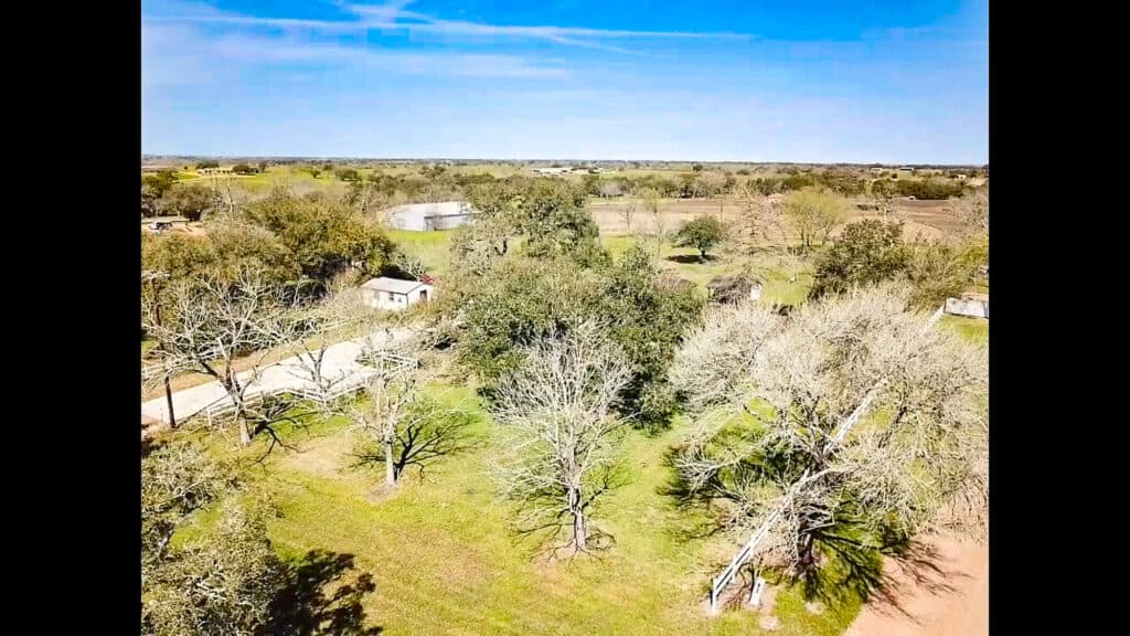 2272 US Hwy 90a, Hallettsville, TX 77964 — public listing photo 48