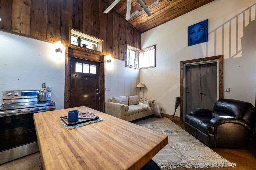 2915 CR 354, Gonzales, TX — public listing photo 6