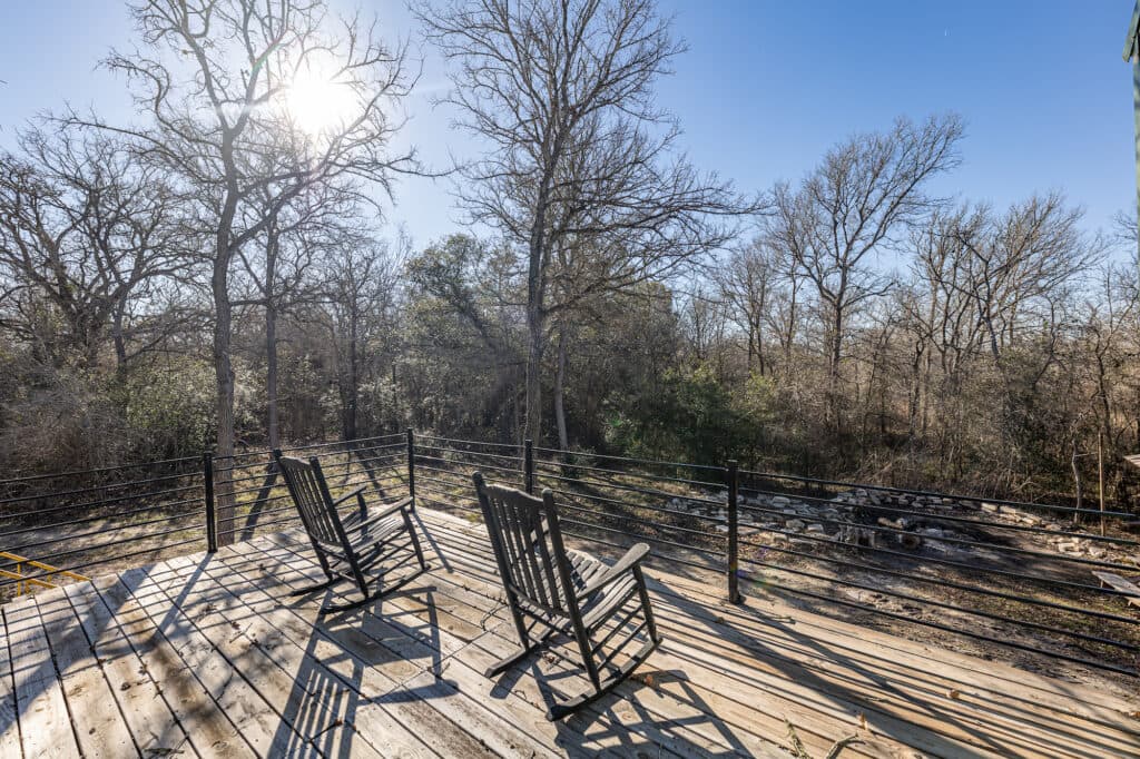 2915 CR 354, Gonzales, TX — public listing photo 24