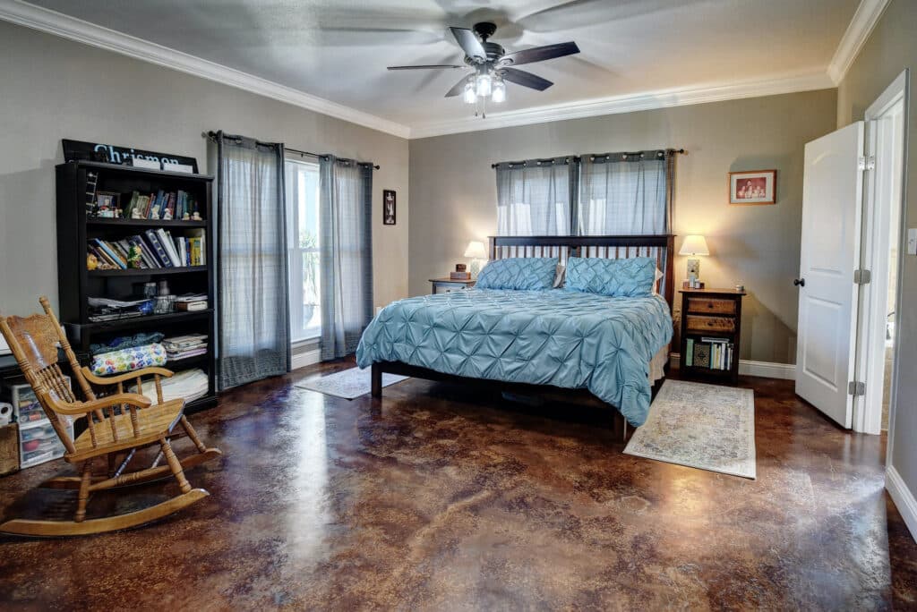 321 CR 351a, Shiner Tx — public listing photo 16