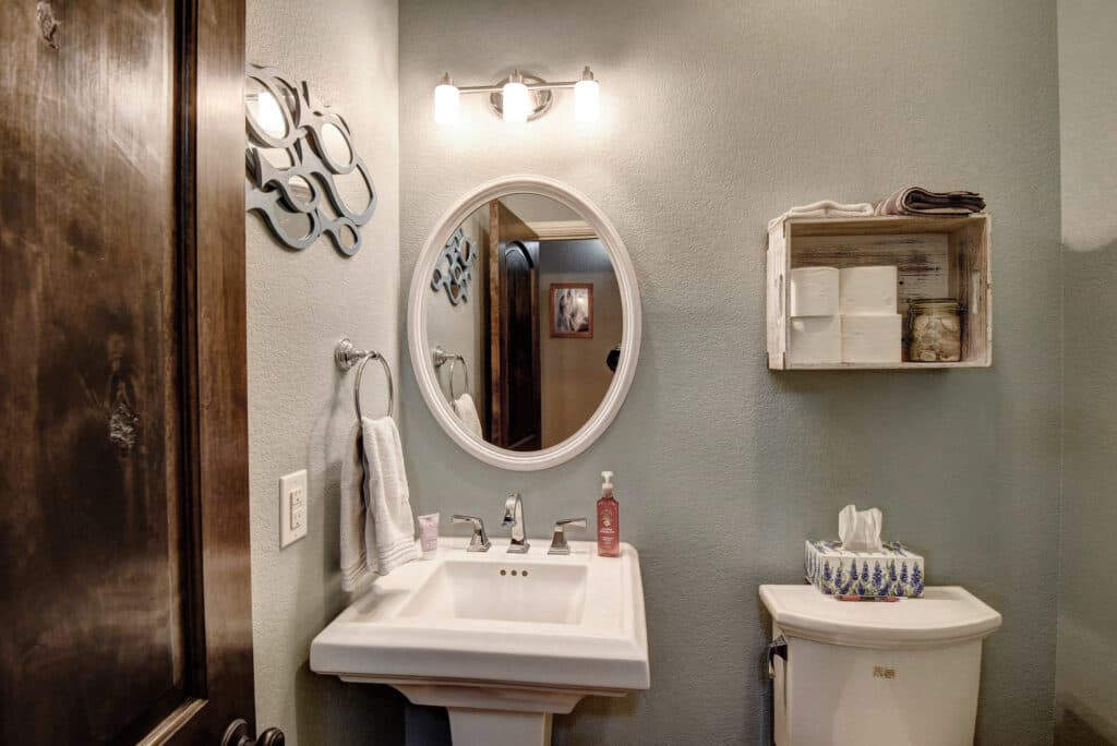 321 CR 351a, Shiner Tx — public listing photo 31