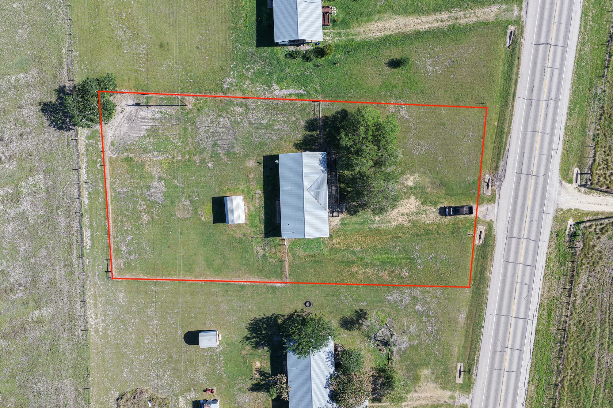 3300 State Highway 95, Shiner, Texas 77984 — public listing photo 6