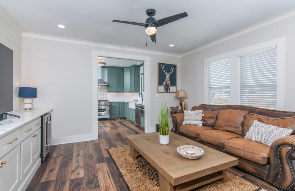 410 N Ave D, Shiner — public listing photo 14