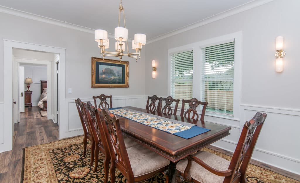 410 N Ave D, Shiner — public listing photo 25