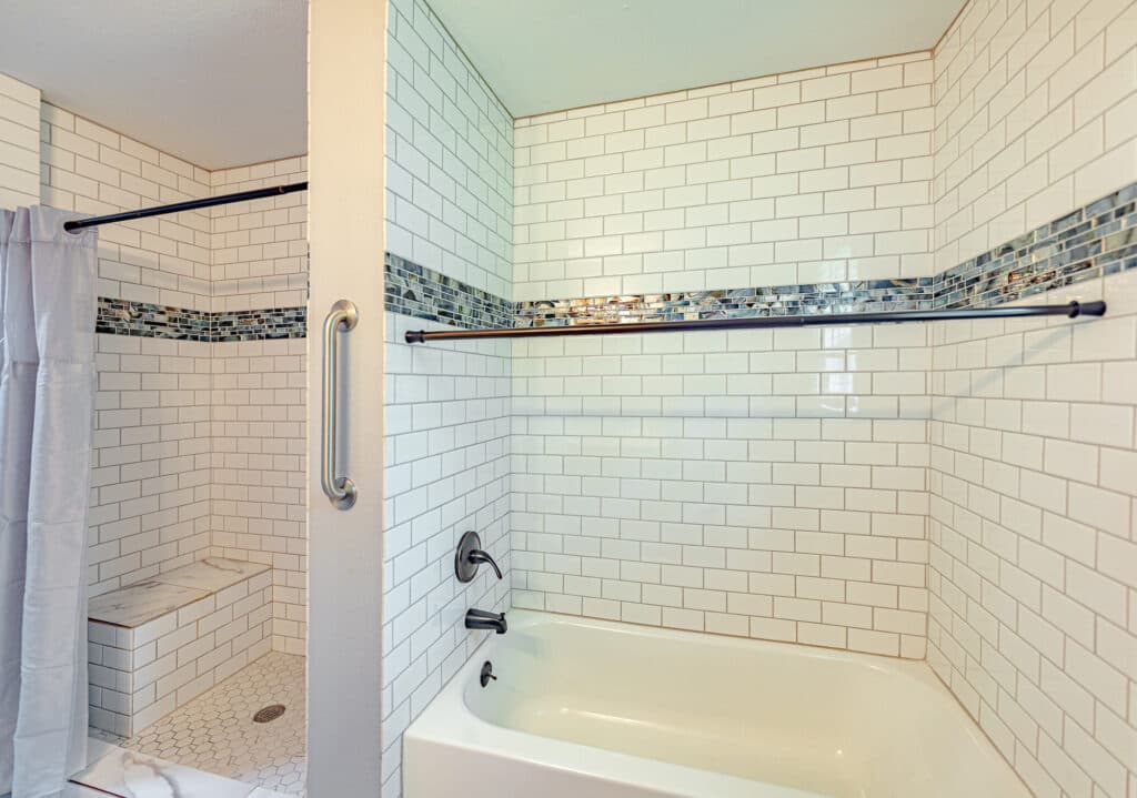 421 W. Runk St., Shiner, TX — public listing photo 11