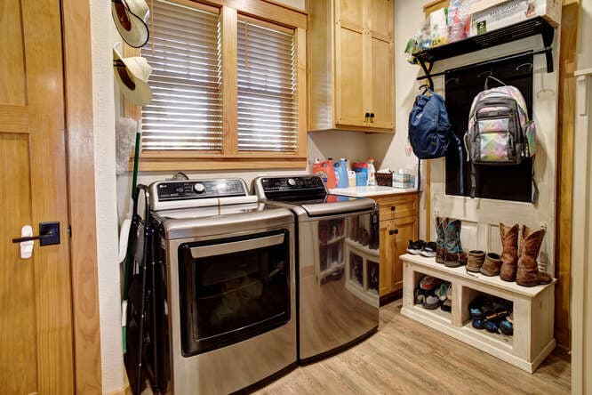509 E. Wendel Street, Shiner, TX 77984 — public listing photo 21