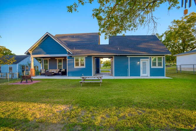 509 E. Wendel Street, Shiner, TX 77984 — public listing photo 27