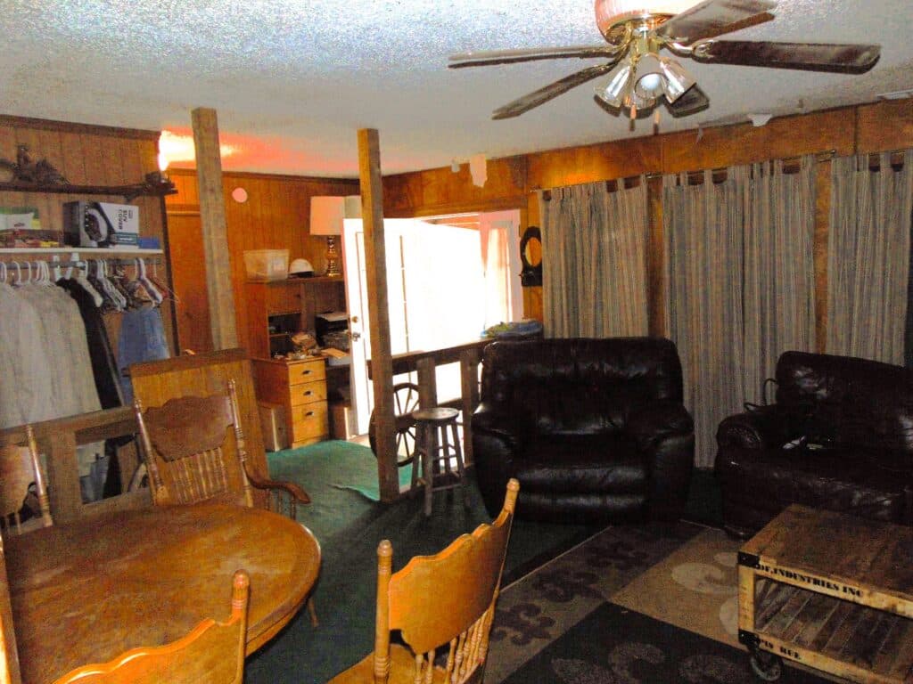 530 N US HWY 77A, Cuero — public listing photo 9