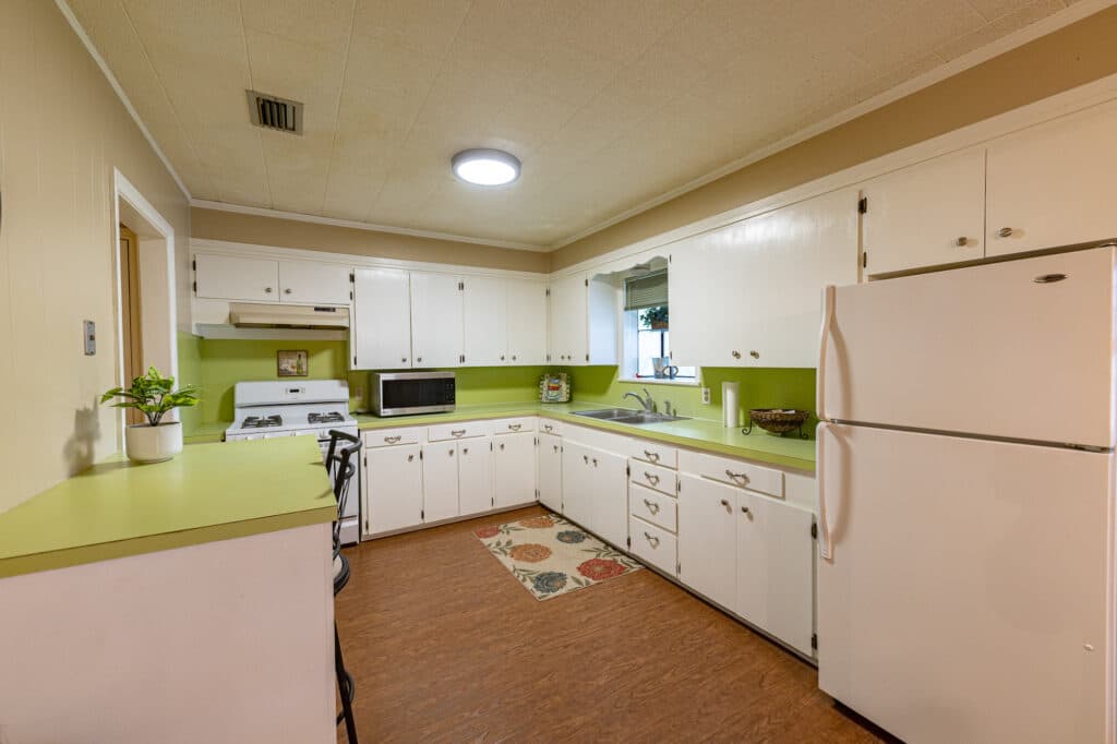 604 St. Ludmila St. Shiner — public listing photo 16