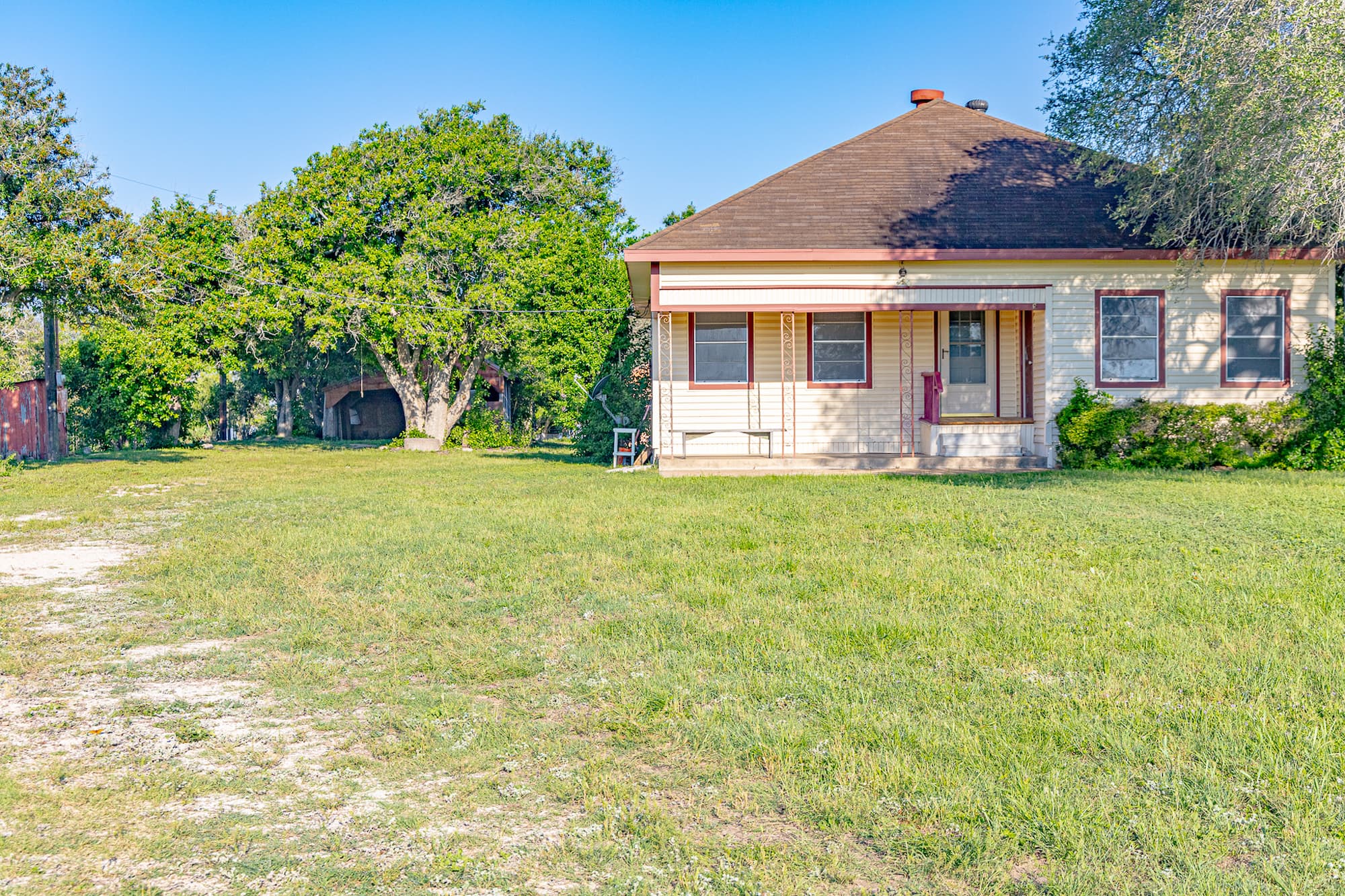 668 Fm 443, Yoakum, Texas, 77995-4865 DeWitt County — public listing photo 20