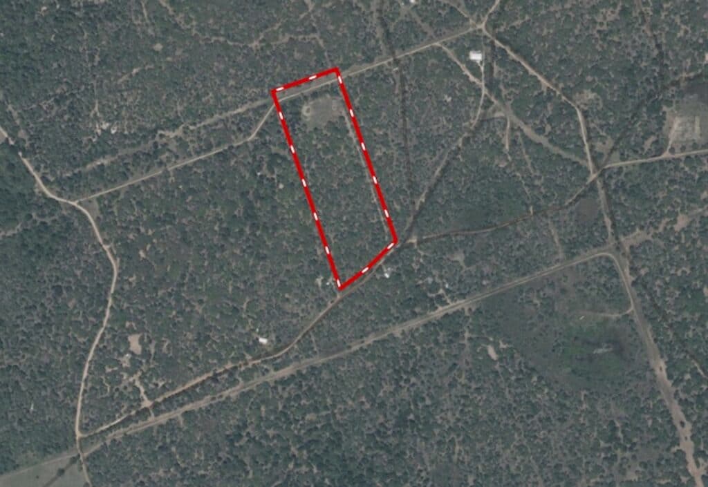 7121 CR 125, Hallettsville, TX — public listing photo 3