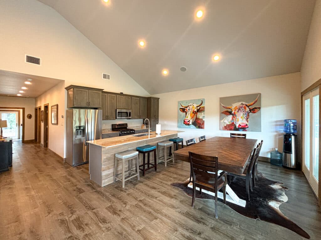 7121 CR 125, Hallettsville, TX — public listing photo 13