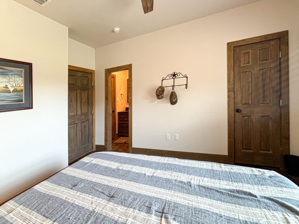 7121 CR 125, Hallettsville, TX — public listing photo 21