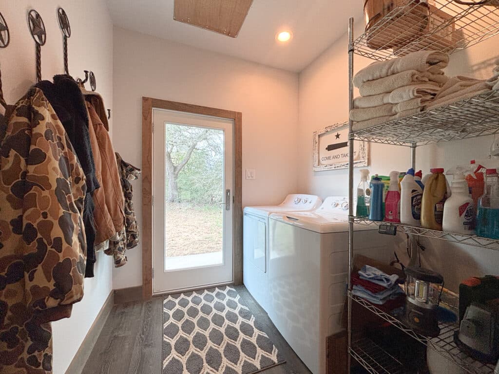 7121 CR 125, Hallettsville, TX — public listing photo 23