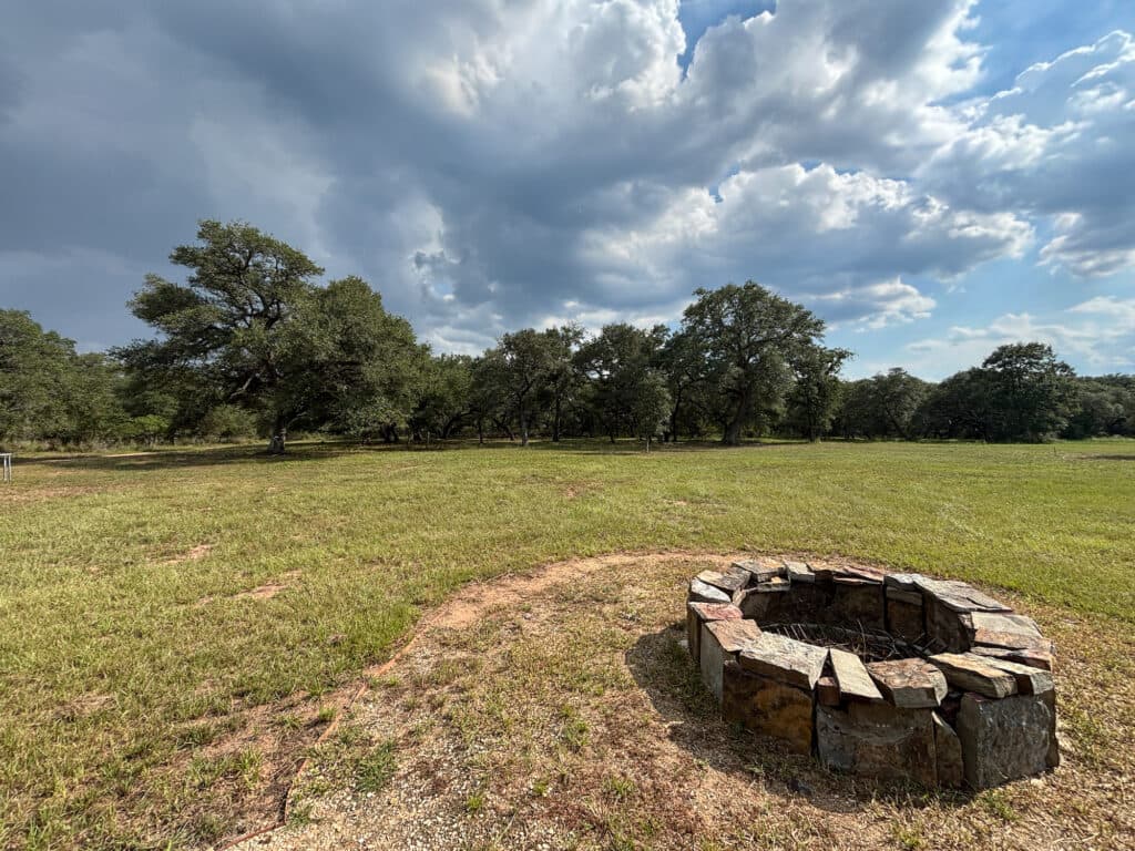 7121 CR 125, Hallettsville, TX — public listing photo 28