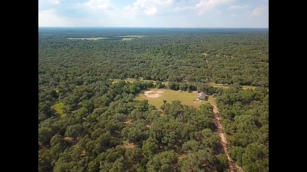 7121 CR 125, Hallettsville, TX — public listing photo 41